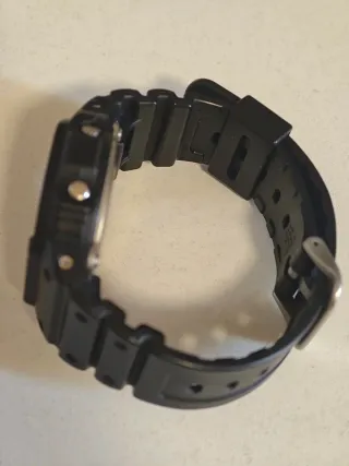 Casio G-Shock modelo DW-5600UBB