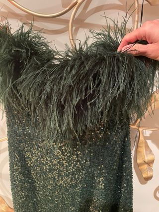 Vestido Rocio Osorno verde lentejuelas plumas