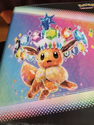 Álbum de cartas Pokémon con las cartas originales