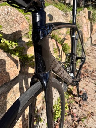 Bicicleta Trek de ruta negra