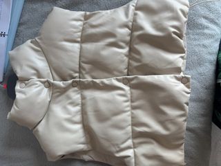 Chaleco acolchado beige