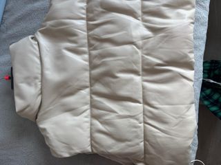 Chaleco acolchado beige