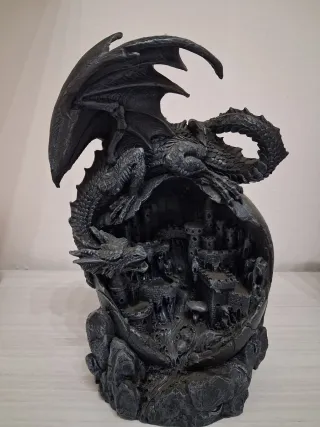 Statuetta drago in resina