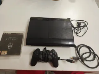 Playstation 3 Super Slim 500GB + Skyrim