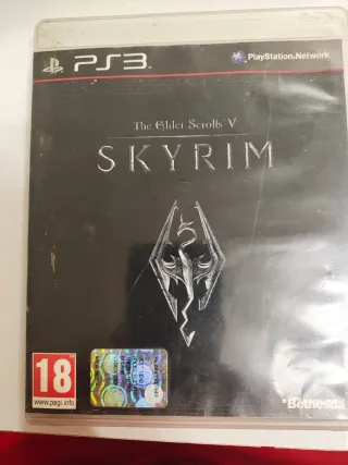 Playstation 3 Super Slim 500GB + Skyrim
