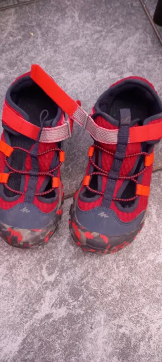 Zapatillas verano niño Quechua Talla 33