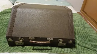 Acordeón Alemán HOHNER concerto ll Rojo