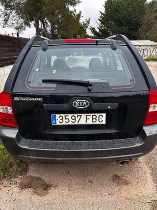 Kia Sportage averíado, para piezas