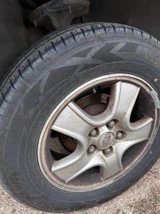 Kia Sportage averíado, para piezas