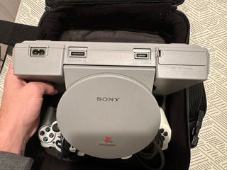 PlayStation 1 (PS1) Plata con 2 mandos