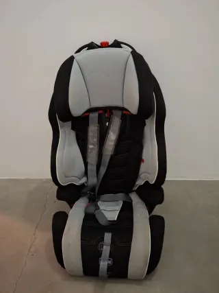Silla de coche para bebe / niño pequeño