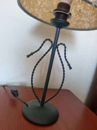 Lámpara de mesa decorativa
