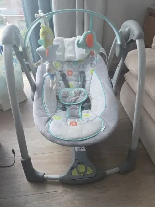 Columpio Ingenuity Hugs & Hoots Plegable