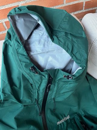 Chaqueta Montbell Verde Impermeable