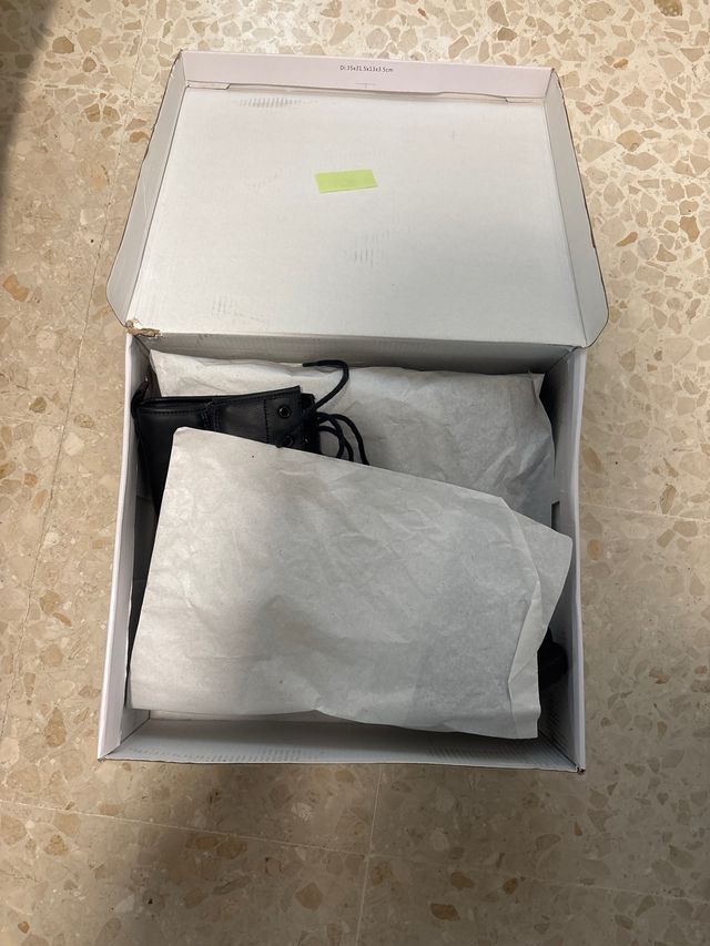 Botas negras con cordones Talla 46