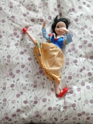 Muñeca Blancanieves Disney