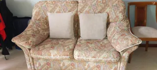 Sofá de 2 plazas tela estampado