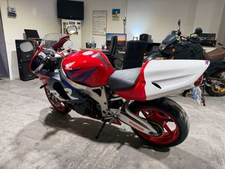 Honda CBR 900 RR Fireblade