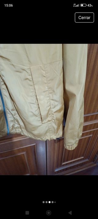 Parka ligera chico mostaza