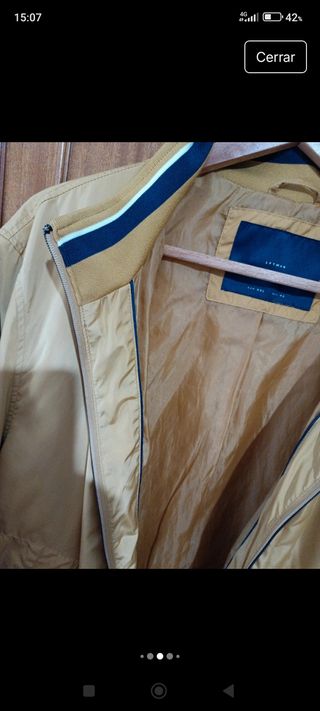 Parka ligera chico mostaza