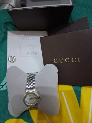 Reloj Gucci Plata y Blanco