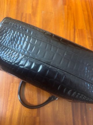 Bolso Negro Armani Jeans Simil Serpiente