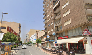 Se alquila piso en el centro de Villena 450€