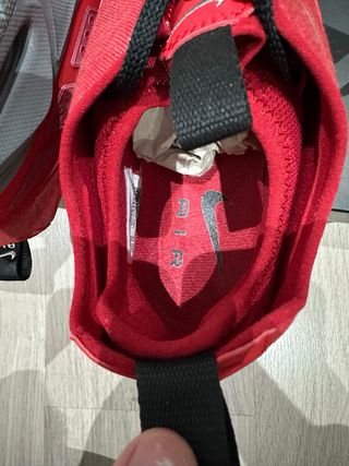 Nike Air Max SNDR Rojas