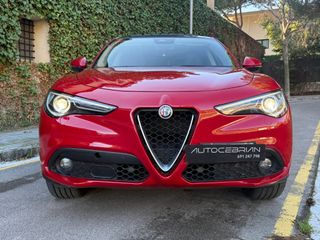 Alfa Romeo Stelvio Q4 con 210CV
