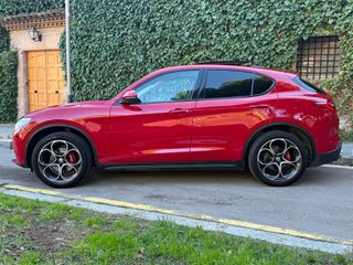 Alfa Romeo Stelvio Q4 con 210CV