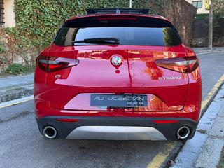 Alfa Romeo Stelvio Q4 con 210CV