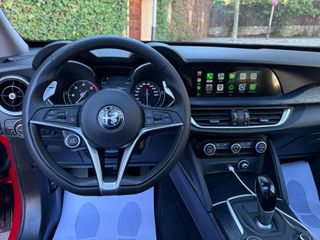 Alfa Romeo Stelvio Q4 con 210CV