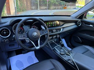 Alfa Romeo Stelvio Q4 con 210CV