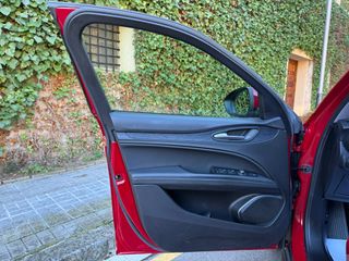 Alfa Romeo Stelvio Q4 con 210CV