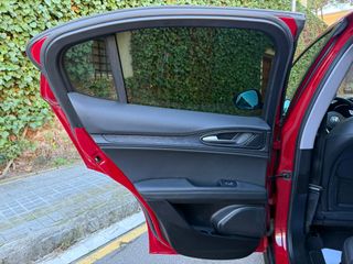 Alfa Romeo Stelvio Q4 con 210CV