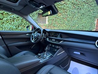 Alfa Romeo Stelvio Q4 con 210CV