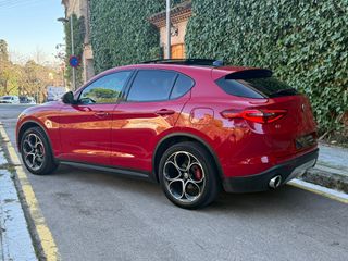 Alfa Romeo Stelvio Q4 con 210CV