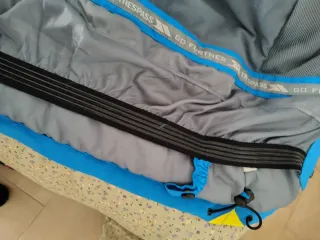 Chaqueta de nieve Trespass azul y amarilla