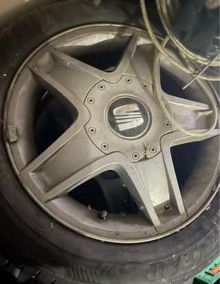 4 llantas con gomas para cambiar