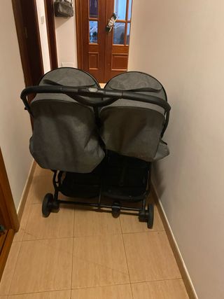 Cochecito doble Inglesina casi nuevo 100€urgente