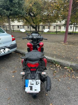 Yamaha RayZR 125cc Moto Roja