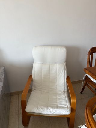 Sillón de madera y tela