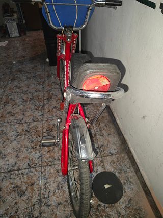 Motoretta Clásica G.A.C Roja 16 pulgadas