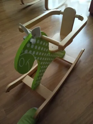 Caballito balancín de madera