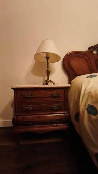 Muebles de dormitorio madera oscura