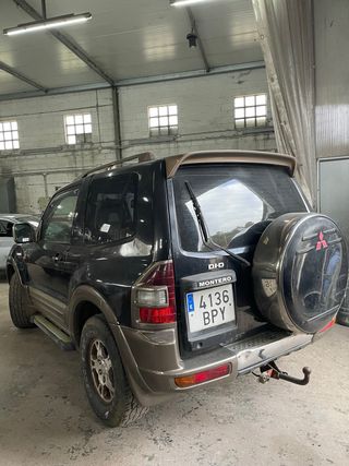 Mitsubishi Montero 2001