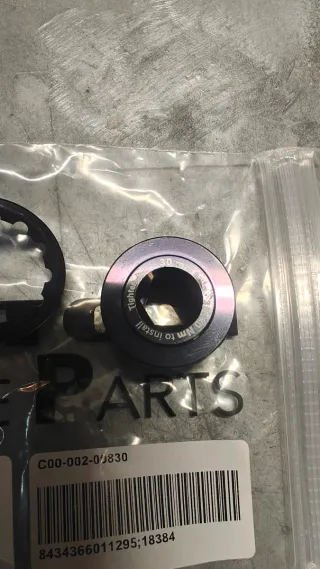 Axle Auto-Extractor Bolt.Rotor