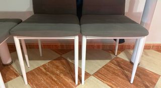 Mesa cristal y 4 sillas salón