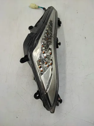 Intermitente derecho Kymco People S