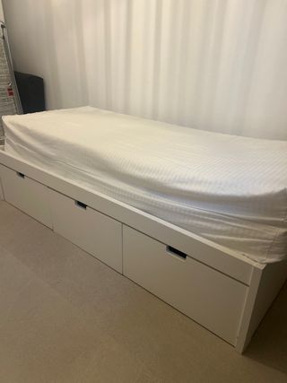 Estructura de cama com Somier 90 marca pikolin.